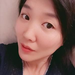 Meet your Posher, Lucy